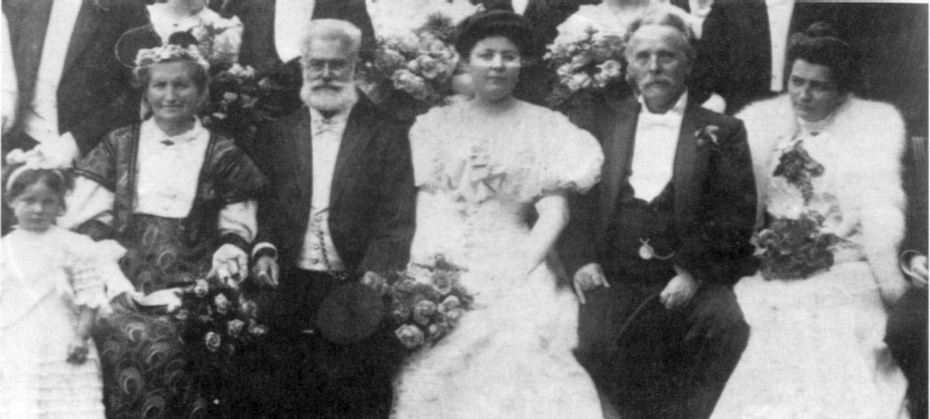May Bilzhochzeit 1907.jpeg