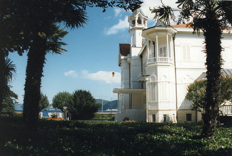 Tarabya Botschaftsvilla.jpg