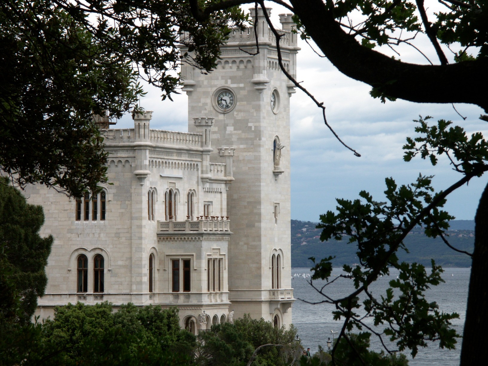 Schloss Miramare 1.jpg